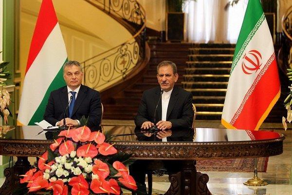ایران و مجارستان 8 سند همکاری امضا کردند
