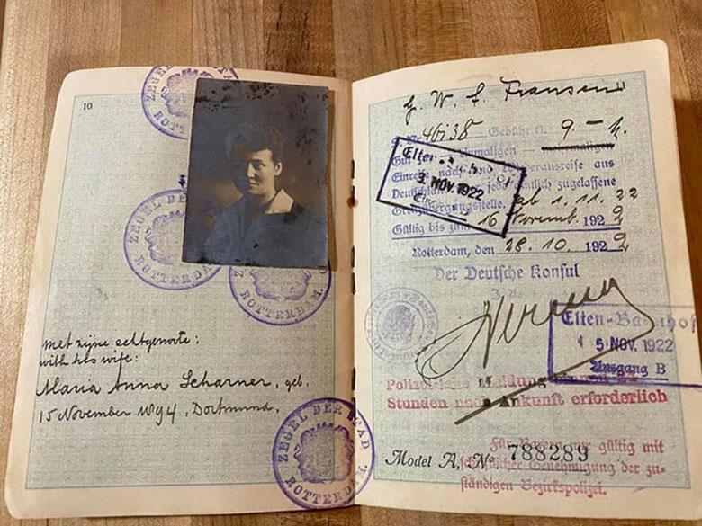 تصاویری از گذرنامه های اروپایی در 100 سال پیش