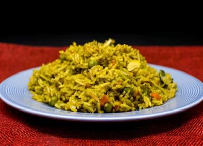 طرز تهیه نخودفرنگی پلو؛ یک غذای ساده و خوشمزه